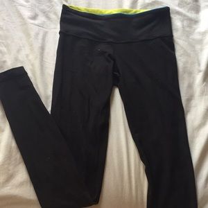 Reversible Wunder Under Leggings